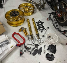 Tổng kho hàng ve chai lông dịt nhập về hôm nay . Anh em cần món nào quẹo lựa . Mai lên chi tiết từ món cho anh em dễ xem hơn ạ