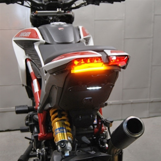 ĐÈN TÍCH HỢP SIGNALS NRC DUCATI HYPERMOTARD