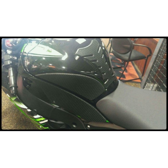 MIẾNG DÁN CHỐNG TRƯỢT TECHSPEC KAWASAKI ZX10R 2016+