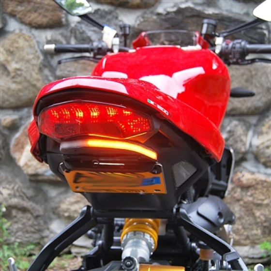 ĐÈN TÍCH HỢP SIGNALS SAU NRC DUCATI MONSTER