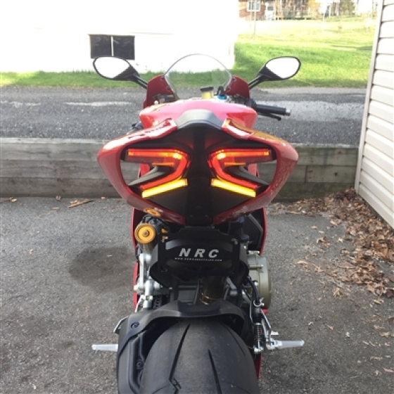 ĐÈN TÍCH HỢP SIGNALS NRC DUCATI PANIGALE